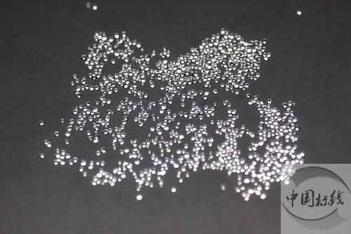 易县金属表面处理厂喷砂玻璃微珠清理